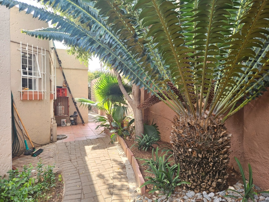 3 Bedroom Property for Sale in Bromhof Gauteng