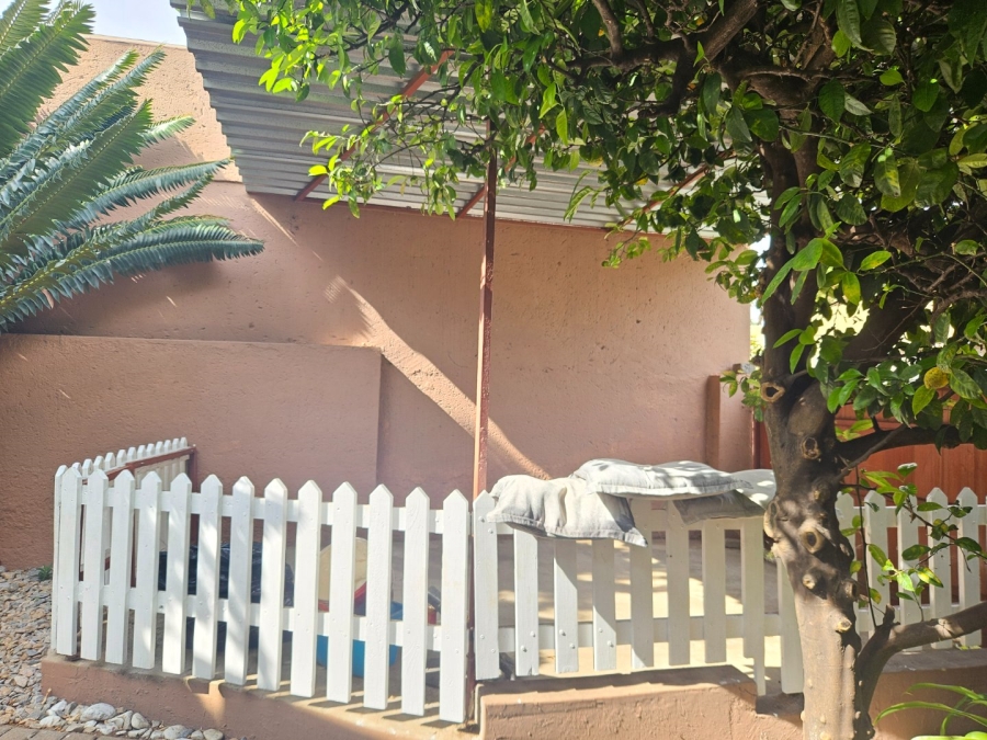 3 Bedroom Property for Sale in Bromhof Gauteng