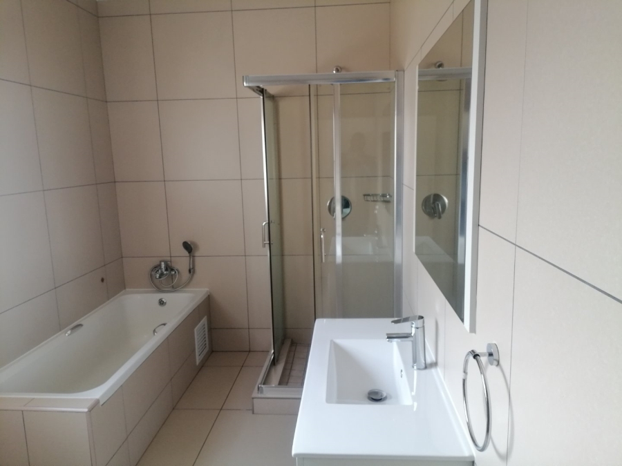 2 Bedroom Property for Sale in Lilianton Gauteng