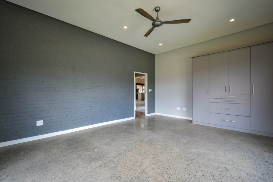 4 Bedroom Property for Sale in Waterlake Farm Lifestyle Estate Gauteng