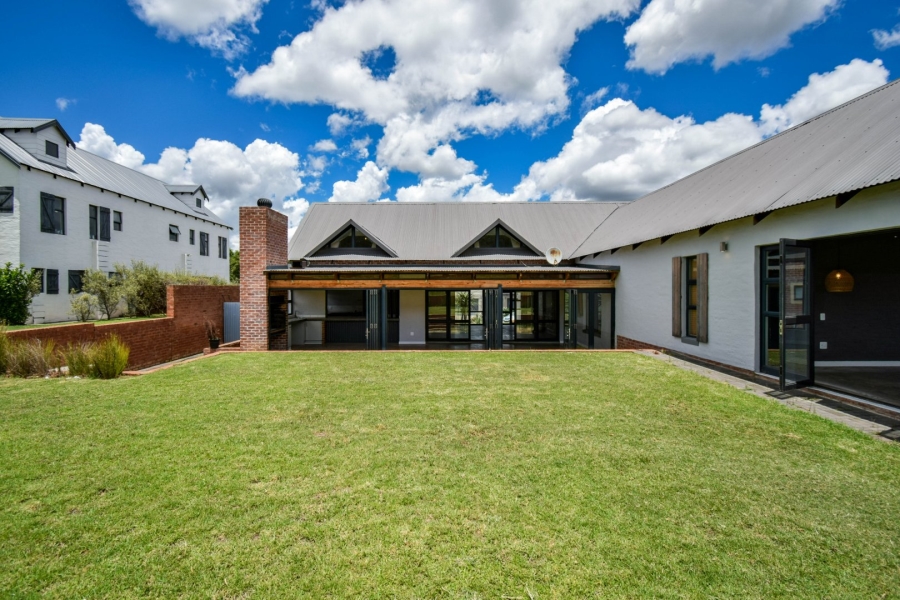 4 Bedroom Property for Sale in Waterlake Farm Lifestyle Estate Gauteng