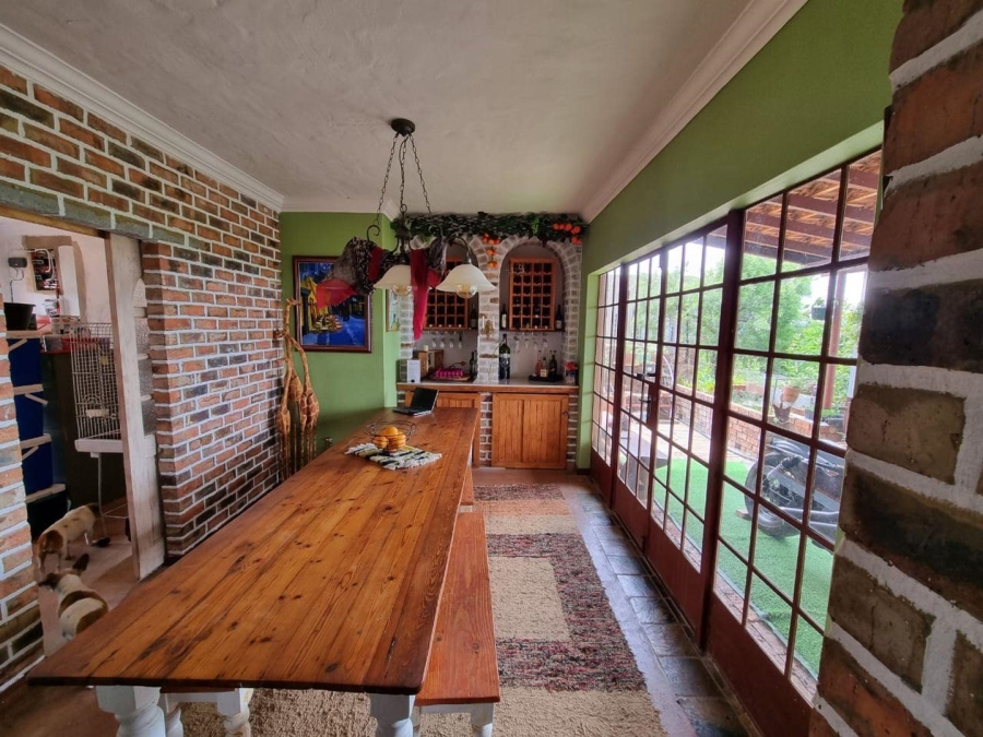 4 Bedroom Property for Sale in Vaaloewer Gauteng