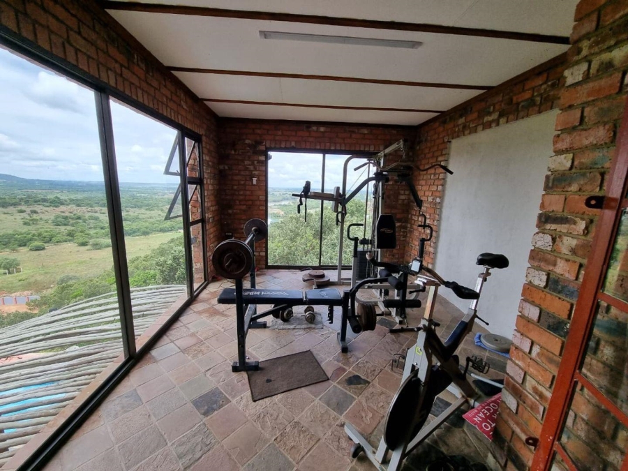 4 Bedroom Property for Sale in Vaaloewer Gauteng
