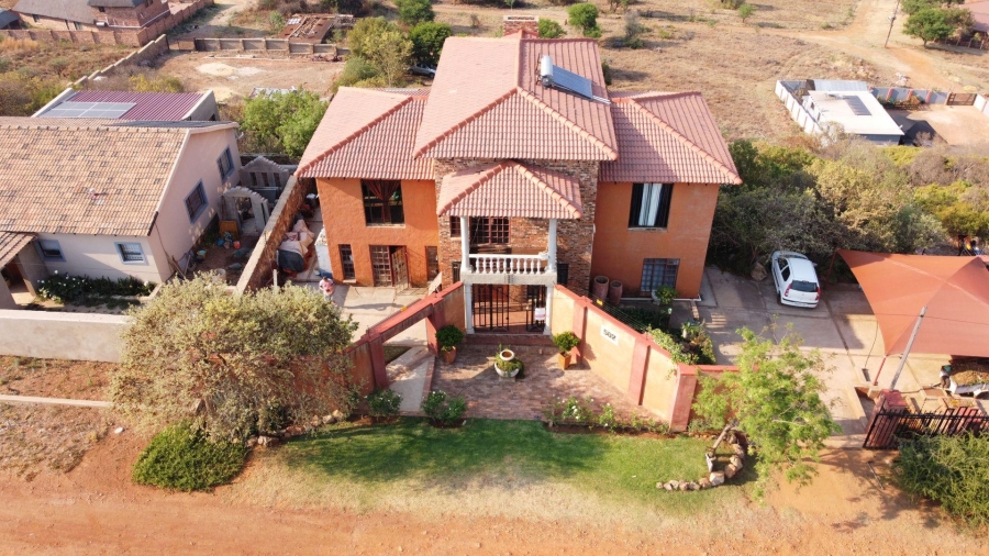 4 Bedroom Property for Sale in Vaaloewer Gauteng