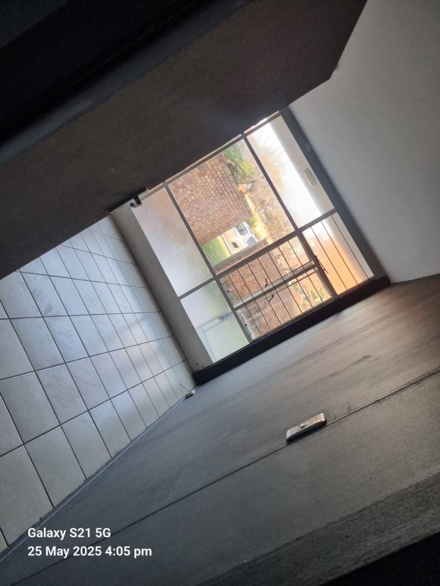2 Bedroom Property for Sale in Marlands Gauteng