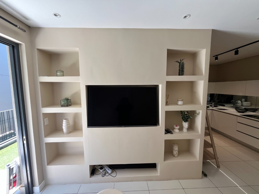 To Let 2 Bedroom Property for Rent in Houghton Estate Gauteng
