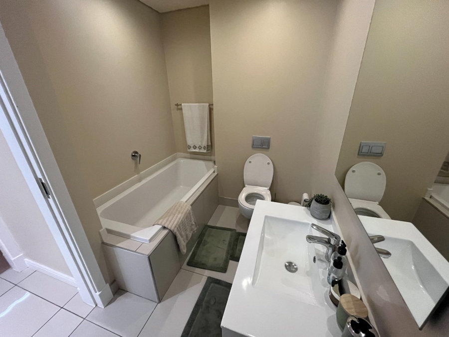 To Let 2 Bedroom Property for Rent in Houghton Estate Gauteng