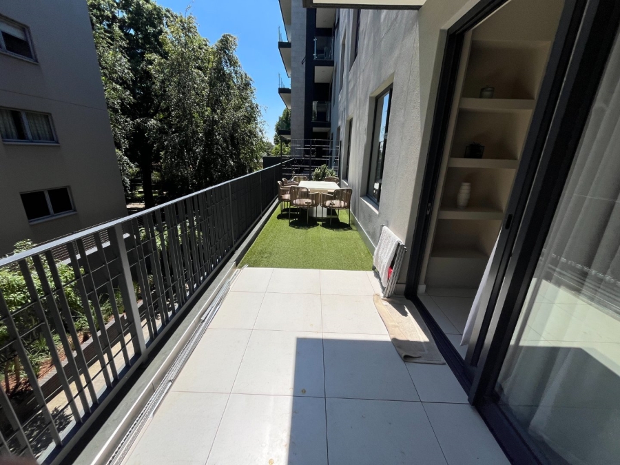 To Let 2 Bedroom Property for Rent in Houghton Estate Gauteng