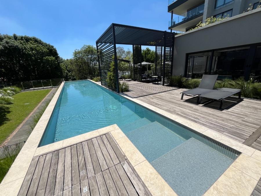 To Let 2 Bedroom Property for Rent in Houghton Estate Gauteng