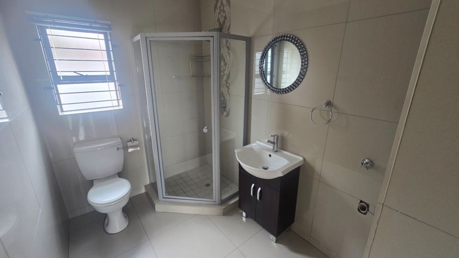To Let 2 Bedroom Property for Rent in Blue Valley Golf Estate Gauteng