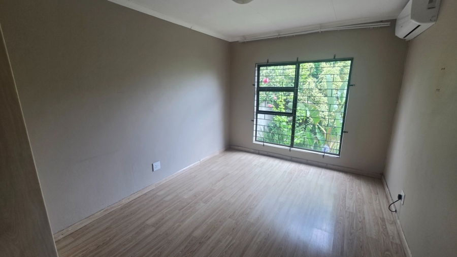 To Let 2 Bedroom Property for Rent in Blue Valley Golf Estate Gauteng