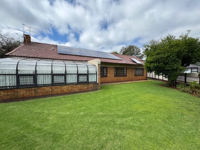 4 Bedroom Property for Sale in Esther Park Gauteng