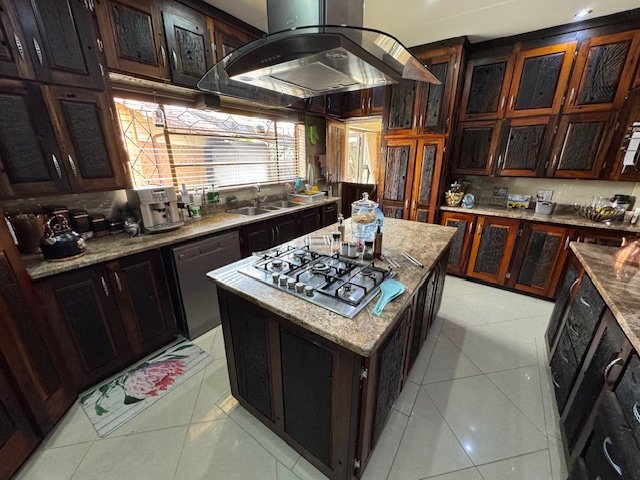 4 Bedroom Property for Sale in Esther Park Gauteng