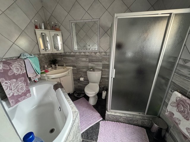 4 Bedroom Property for Sale in Esther Park Gauteng