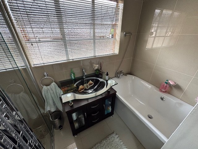 4 Bedroom Property for Sale in Esther Park Gauteng