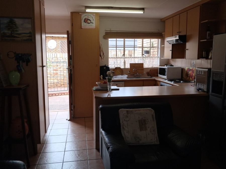 3 Bedroom Property for Sale in Noordheuwel Gauteng