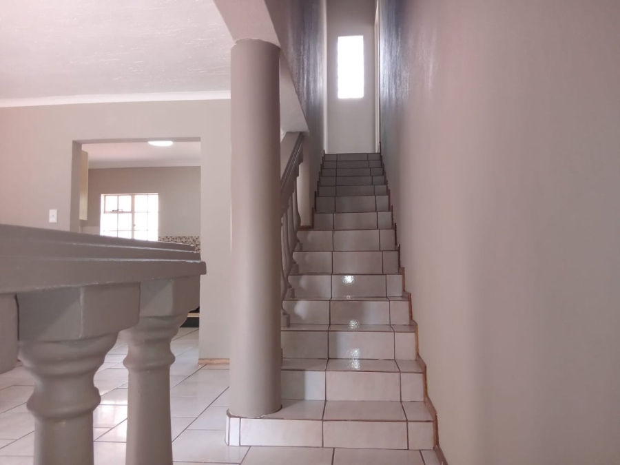 4 Bedroom Property for Sale in Noordheuwel Gauteng