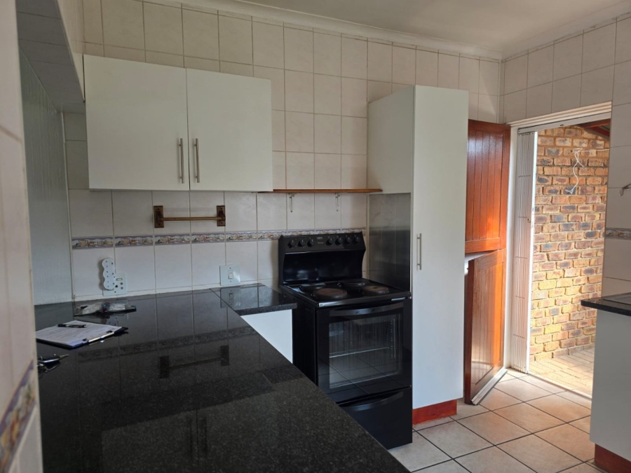 To Let 1 Bedroom Property for Rent in Witfield Gauteng