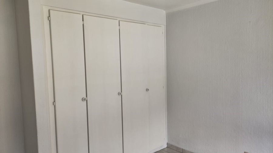 To Let 1 Bedroom Property for Rent in Witfield Gauteng