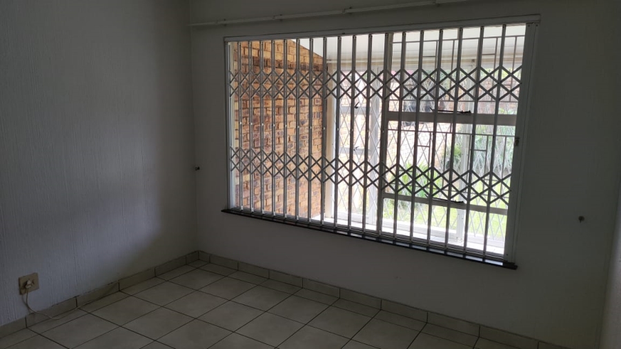 To Let 1 Bedroom Property for Rent in Witfield Gauteng