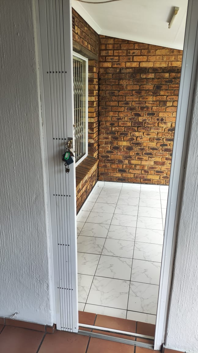To Let 1 Bedroom Property for Rent in Witfield Gauteng