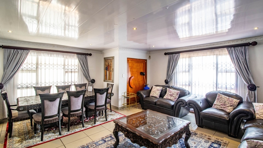 3 Bedroom Property for Sale in Eikenhof Gauteng