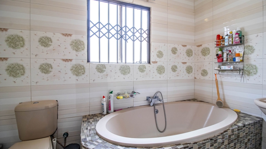 3 Bedroom Property for Sale in Eikenhof Gauteng