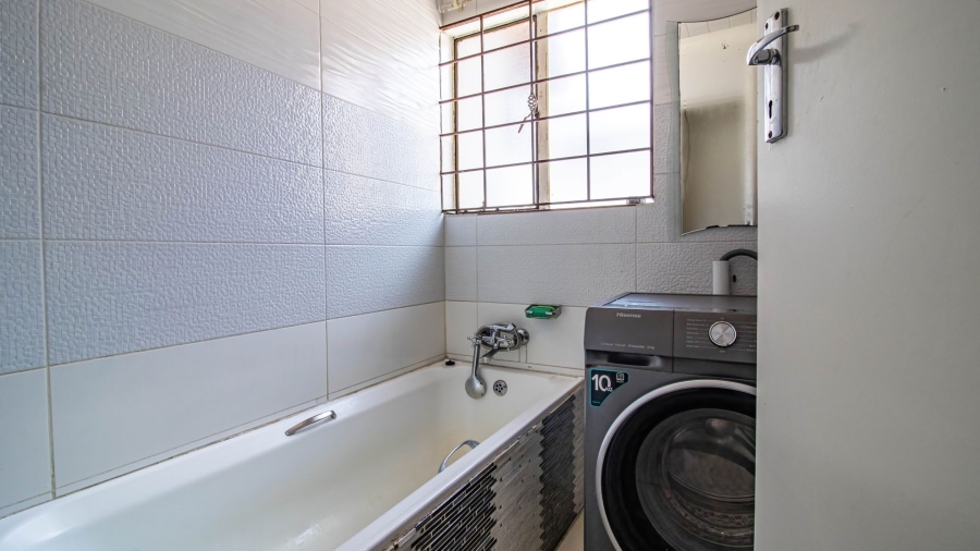 3 Bedroom Property for Sale in Eikenhof Gauteng