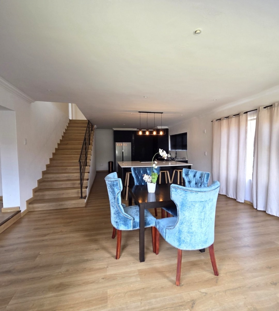 6 Bedroom Property for Sale in Noordwyk Gauteng