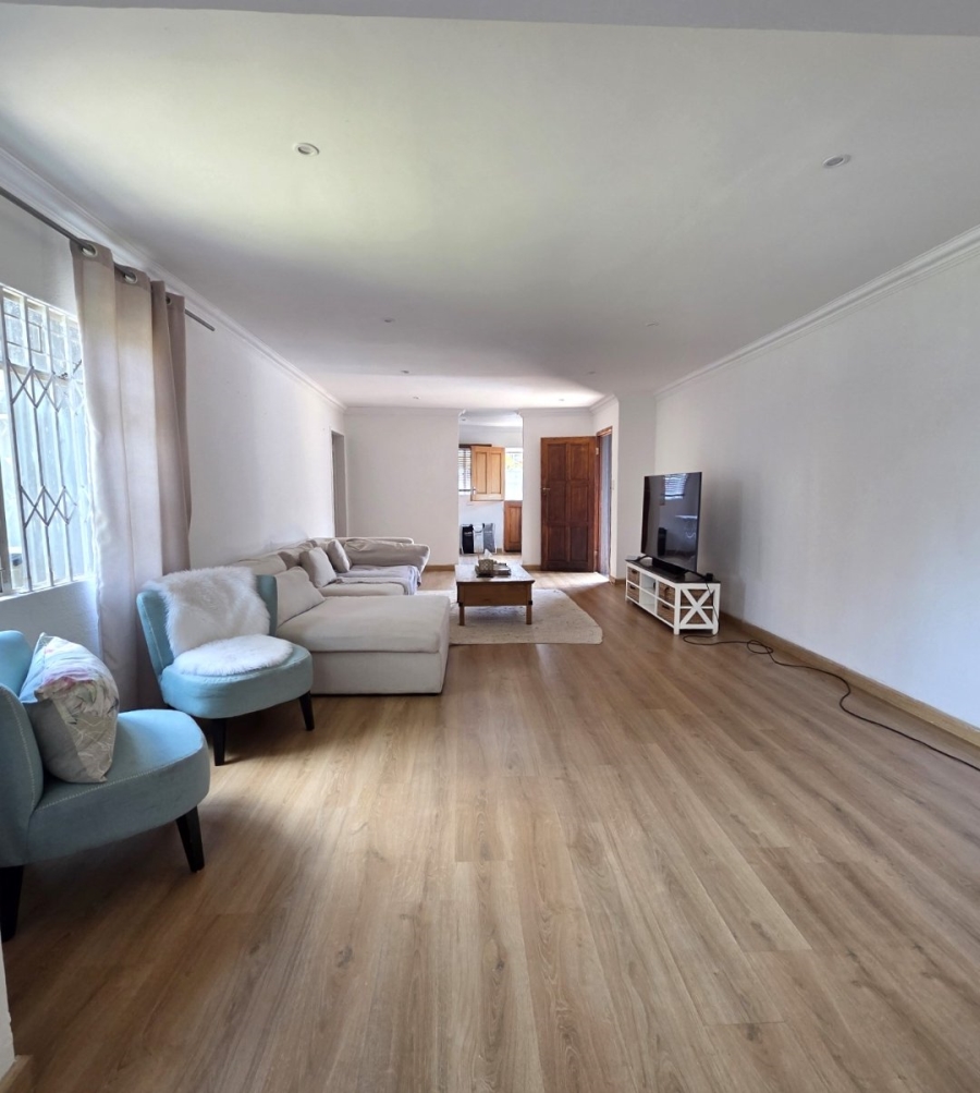 6 Bedroom Property for Sale in Noordwyk Gauteng