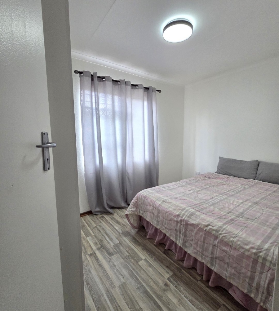 6 Bedroom Property for Sale in Noordwyk Gauteng