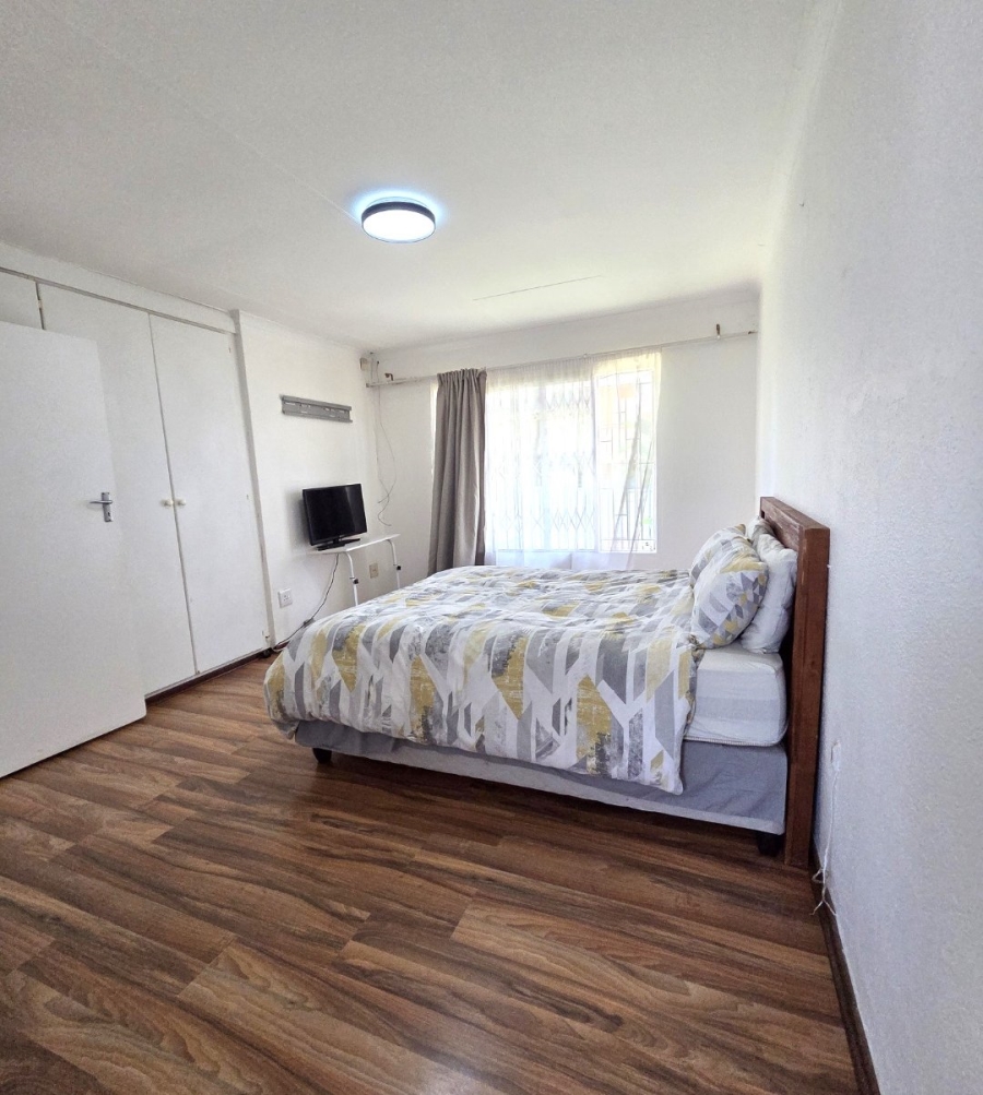 6 Bedroom Property for Sale in Noordwyk Gauteng