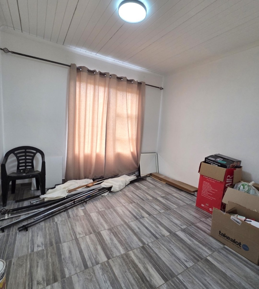 6 Bedroom Property for Sale in Noordwyk Gauteng