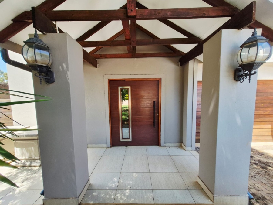 To Let 2 Bedroom Property for Rent in Olympus AH Gauteng