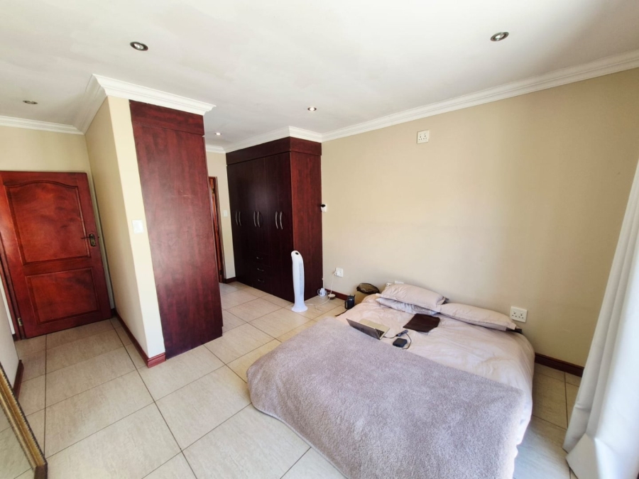 To Let 2 Bedroom Property for Rent in Olympus AH Gauteng