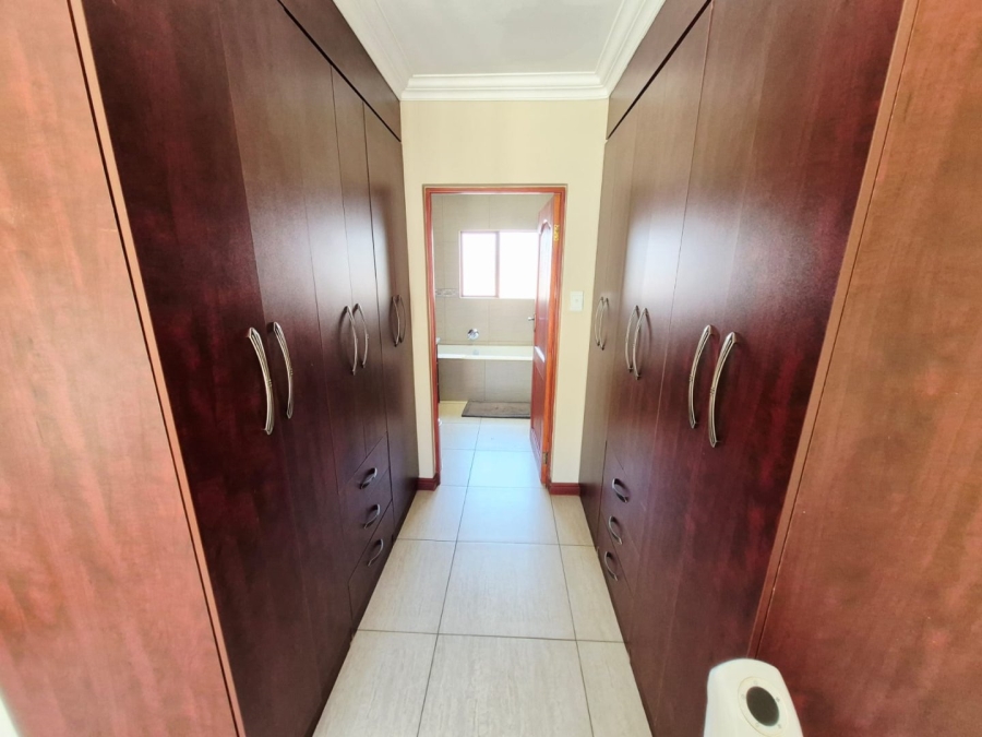 To Let 2 Bedroom Property for Rent in Olympus AH Gauteng