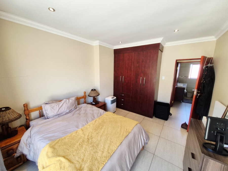 To Let 2 Bedroom Property for Rent in Olympus AH Gauteng