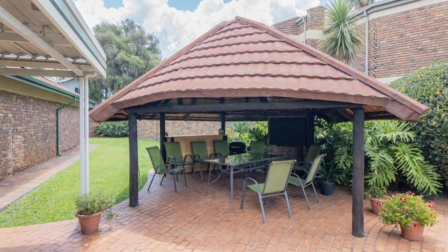 3 Bedroom Property for Sale in Zwartkop Gauteng