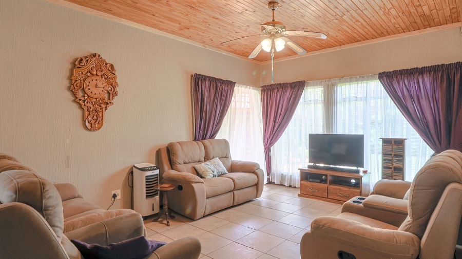 3 Bedroom Property for Sale in Zwartkop Gauteng