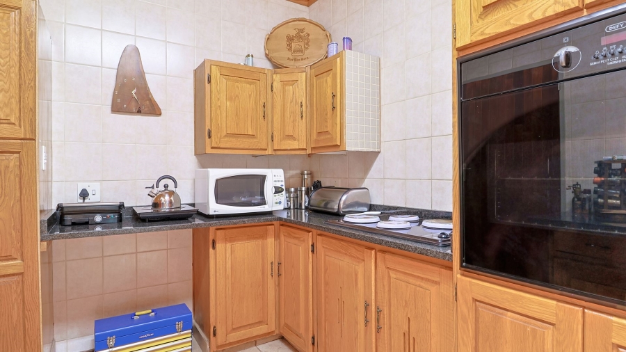 3 Bedroom Property for Sale in Zwartkop Gauteng