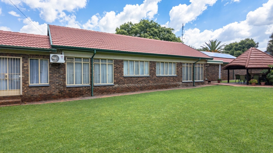 3 Bedroom Property for Sale in Zwartkop Gauteng