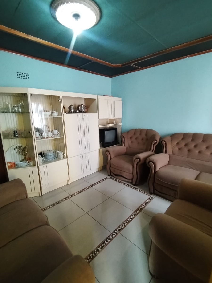 3 Bedroom Property for Sale in Tladi Gauteng