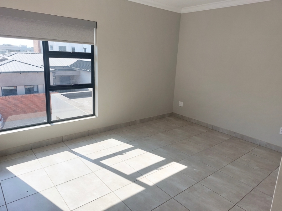 To Let 4 Bedroom Property for Rent in Six Fountains Residential Estate Gauteng