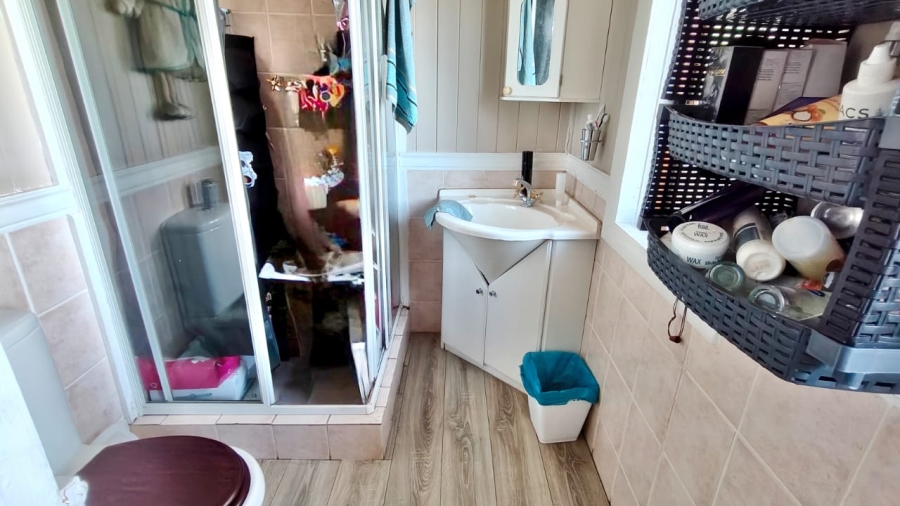 5 Bedroom Property for Sale in Vaal Marina Gauteng