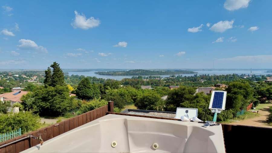 5 Bedroom Property for Sale in Vaal Marina Gauteng