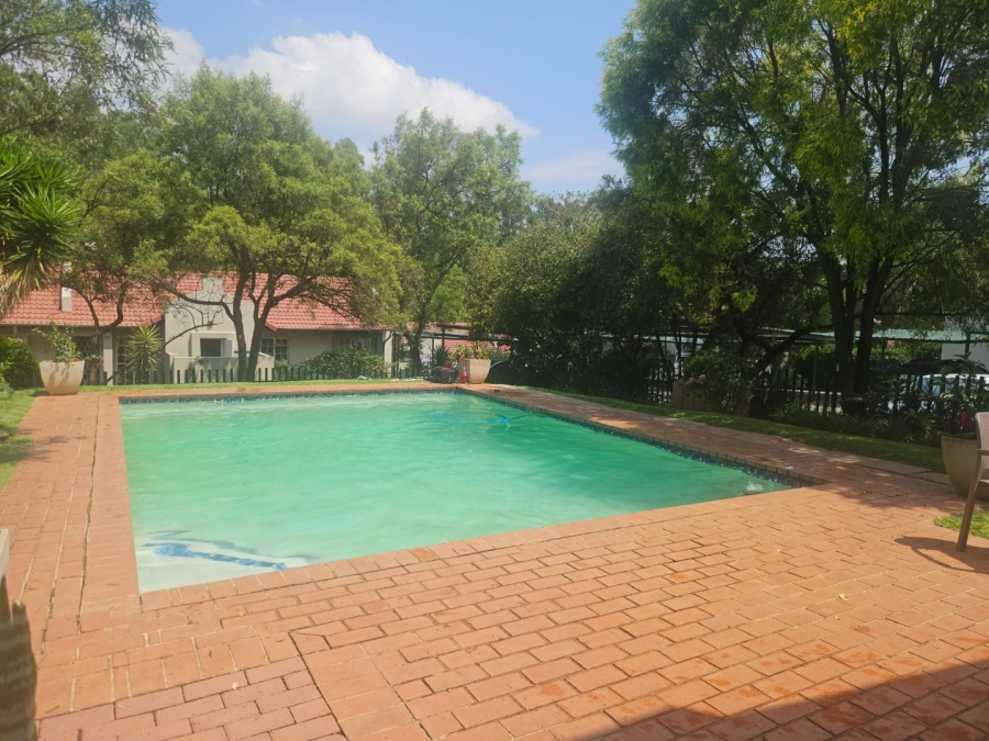 2 Bedroom Property for Sale in Douglasdale Gauteng