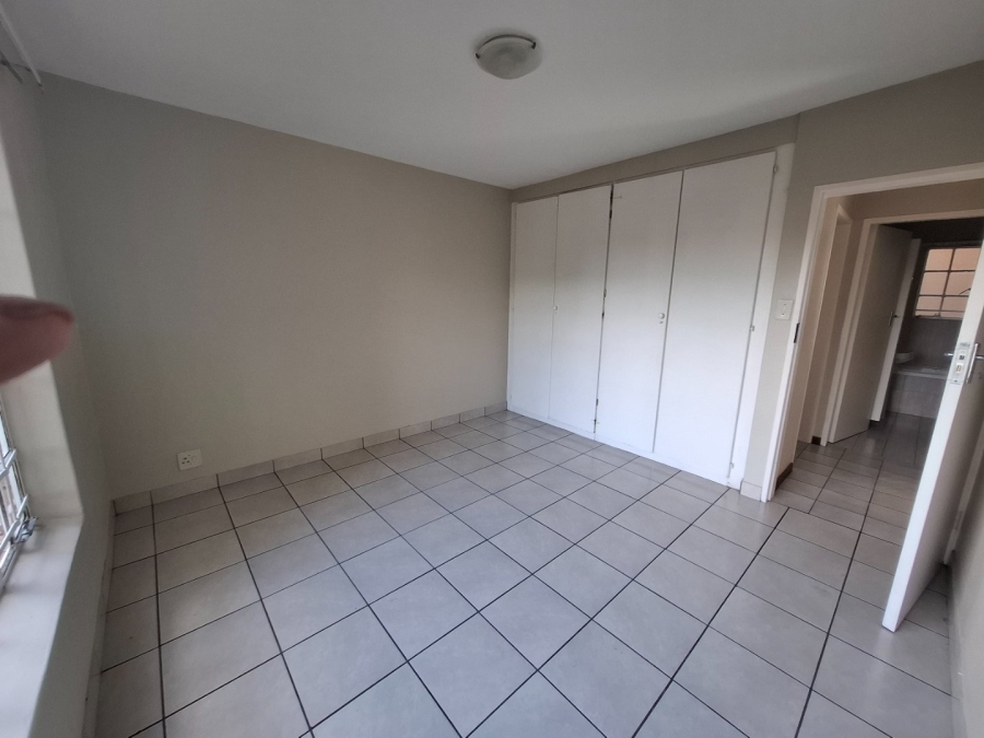 2 Bedroom Property for Sale in Wapadrand Gauteng