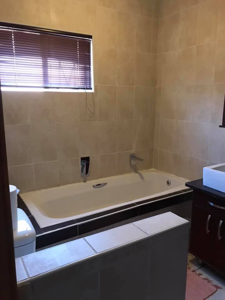  Bedroom Property for Sale in Three Rivers Proper Gauteng