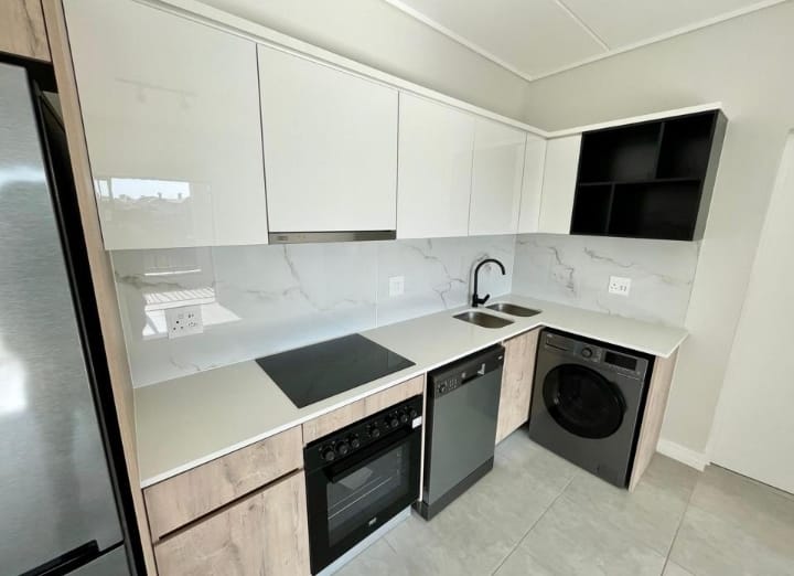 1 Bedroom Property for Sale in Waterfall Gauteng