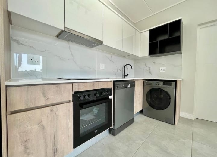 1 Bedroom Property for Sale in Waterfall Gauteng